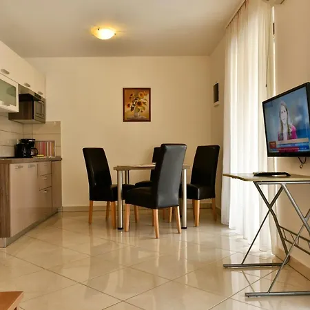 Apartments Jasmina Porec Esterno foto