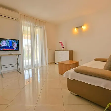 Apartments Jasmina Porec Esterno foto