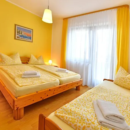 Apartments Jasmina Porec Esterno foto