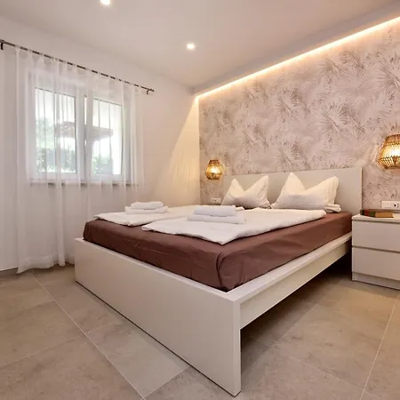 Apartments Jasmina Porec Esterno foto