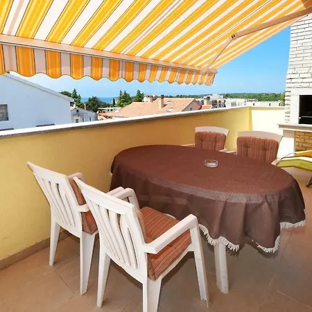 Apartments Jasmina Porec Esterno foto
